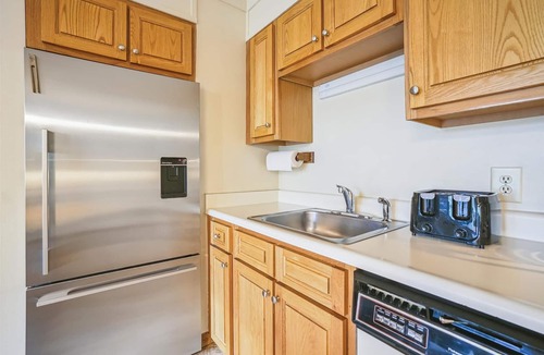 Killington Condo | Whiffletree E8: 3-Bedroom Condo with Ski Access, Shuttle, and Fireplace