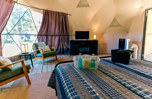 Gilboa House | Whimsical Dome Escape Amid the Majestic Mountains and Enchanting Rivers of New York