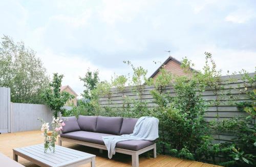 East Malling and Larkfield House | Whimsical Haunt