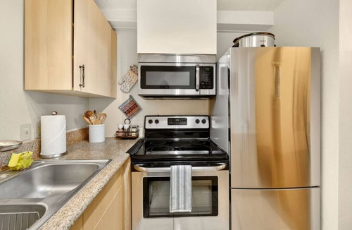 Historic Railroad District House | Whimsy on B | 2BR + Studio Near OSF