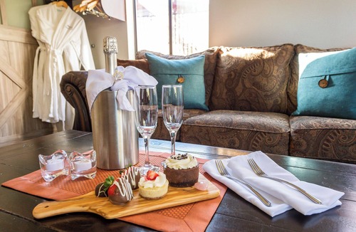 Uptown Sedona Bed & Breakfast | Whispering Creek B&B