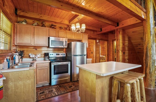 Ray Cabin | Whispering Oaks | Secluded 100 Acres, Game Room