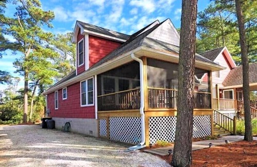 Chincoteague House | Whispering Pines - Duplex - Pet Friendly
