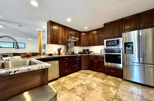 Pollock Pines House | Whispering Pines: Garage Parking & Game Room