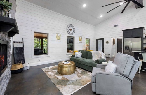 Pickens Cabin | Whispering Retreat | cozy couple cabin | sauna
