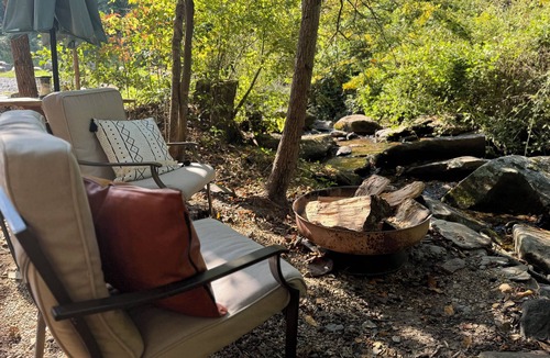 Cosby Apartment | Whispering Waters: Dome Getaway