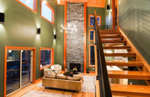 Glacier Ski Chalet | Whistler Peak Lodge