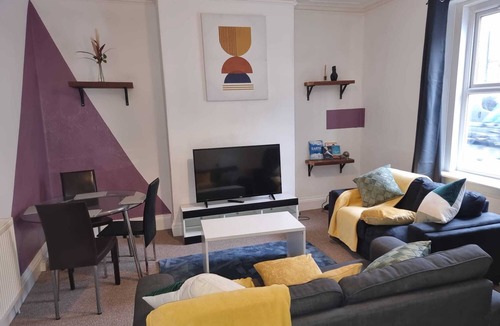 Tynemouth Apartment | Whitby Elegance