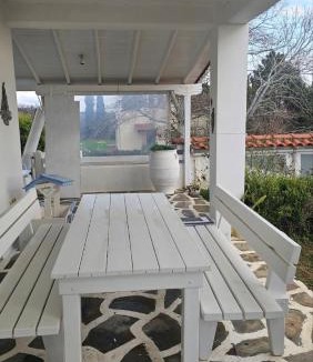 Alexandroupoli House | White and Blue