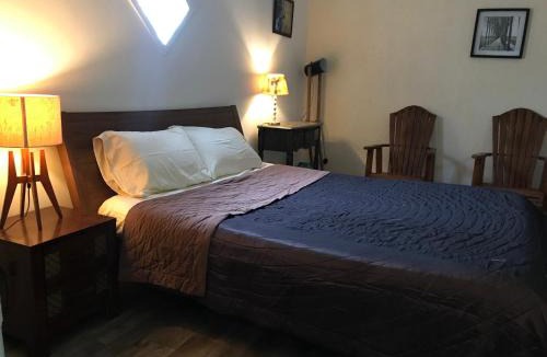 Welisara House | White Barn Chalet
