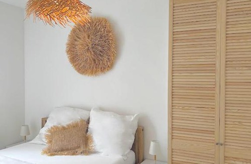 Fogliano Marina Apartment | White Beach Front Suite - 2 Bedroom