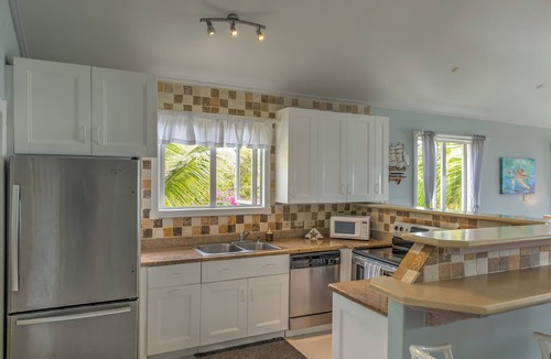 Atlantic Park Villa | White Caps