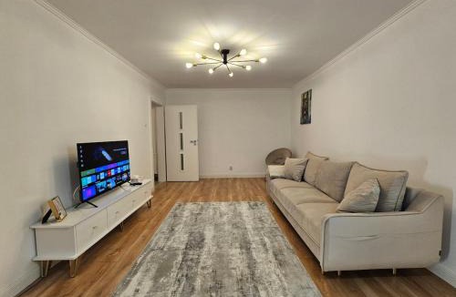 Bistrita Apartment | White Central Apartment
