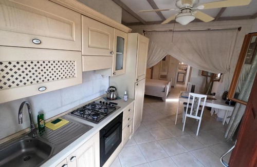 Silver Sands Apartment | White Coconut Studio