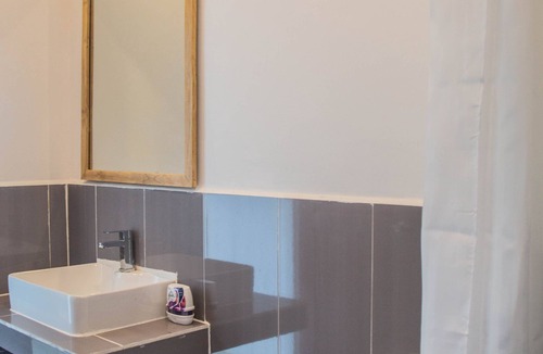 Chamkar Mon Hotel | White Corner Hotel
