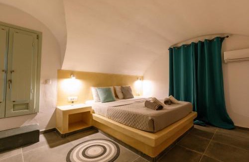 Karterados Apartment | White Element