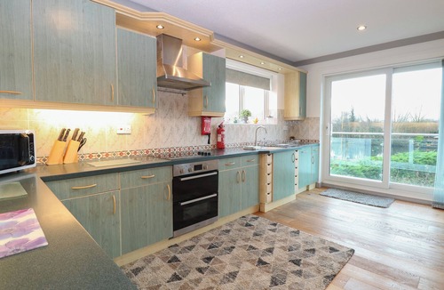 Horning Cottage | White Gables