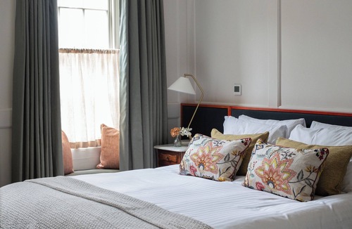 Lincoln Hotel | White Hart Hotel
