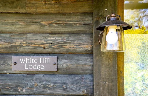 Shoreham Apartment | White Hill Lodge - rustic cabin set in a stunning meadow