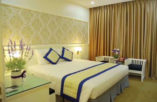 Vinh Hotel | White Hotel