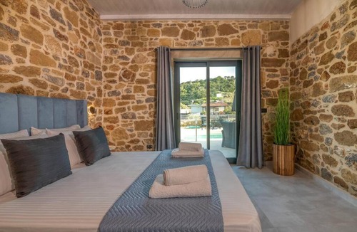 Koukounara Villa | White House Boutique