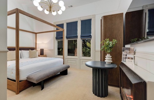 Napa Hotel | White House Napa