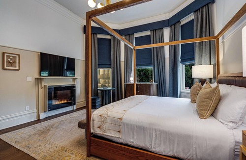 Napa Hotel | White House Napa