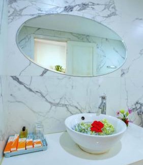 Quang An Apartment | White House