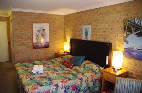 Armidale Hotel | White Lanterns Motel