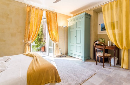 Dagnente House | White Lilac romantic B&B adults only