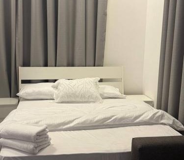 Al Ain Apartment | White Moon Studio jimi