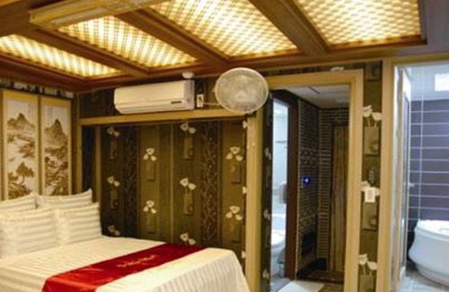 Okpo-dong Hotel | White Motel