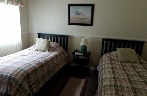 Bethlehem Cottage | White Mountain Retreat - Family/Pet Friendly- Year Round : Ski areas Close by!