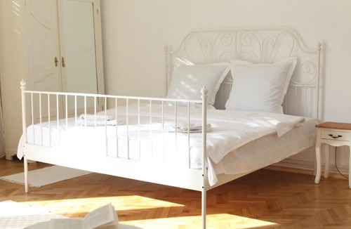 Old Town Apartment | White Opera by NUX