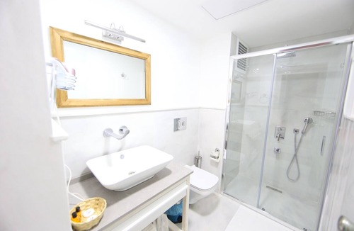 Sigacık Hotel | White Orange
