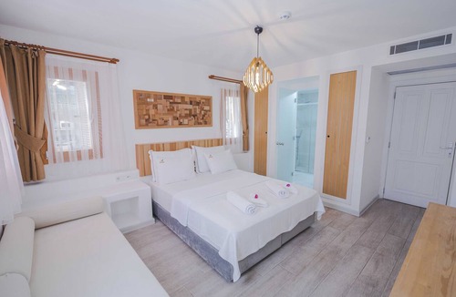 Sigacık Hotel | White Orange