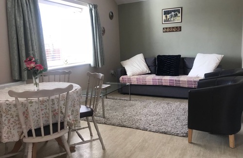 Carterton House | White Owl Barn - A custom built self-catering property with a beautiful view