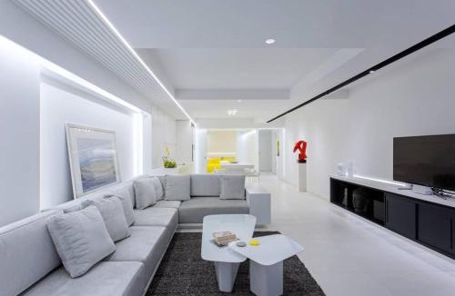 Athens City Centre Apartment | White Penthouse
