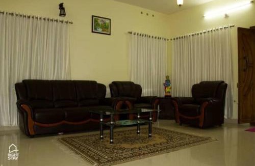 Devikolam House | White Petals Munnar - 3 BHK Homestay - Available For Indian Nationals Only - Family Villa - Kitchen available on request