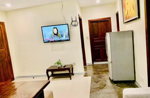 Chamkar Mon Hotel | White Residence Hotel & Apartment