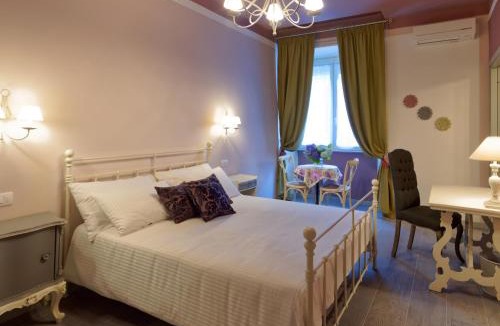 Bullona House | WHITE RIBBON