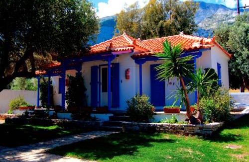 Marathokampos Apartment | White Rock Apartments