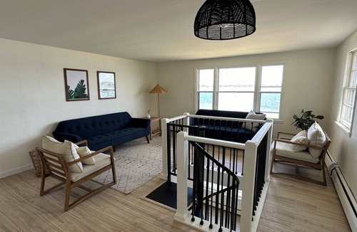 Baxter Cabin | White Sand Loon Lounge