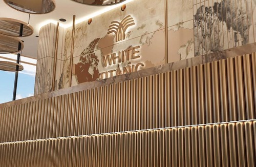 Mamaia-Sat Hotel | White Titanic 5 stele