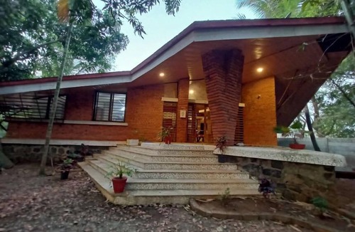 Navi Mumbai Villa | White Triangle By Joy Suites