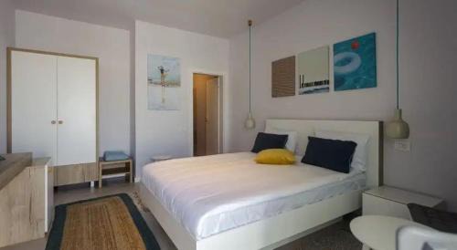Vama Veche House | White Vama Veche