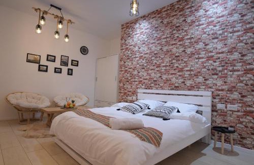 Masade Apartment | White view