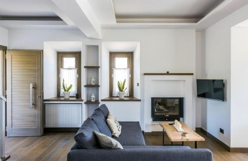 Karavomylos Villa | White Villas