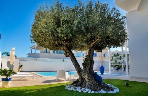 Realmonte Apartment | White Wall Home Scala dei turchi