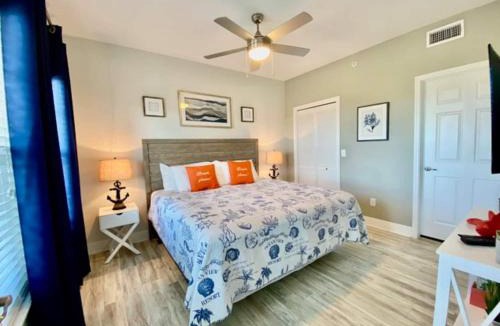 Corpus Christi House | WhiteCap Beach, Pool, BBQ Sleeps 8